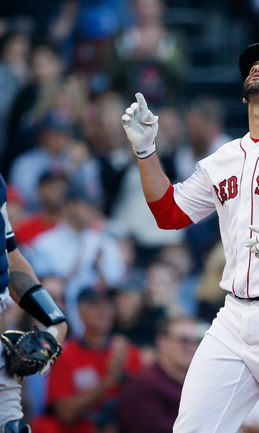 Red Sox claim more titles, beating Yankees 10-2 in finale